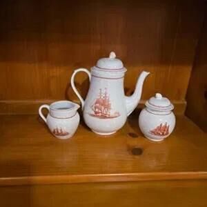 Wedgewood Flying Cloud Teapot Set - Georgetown Collection - England